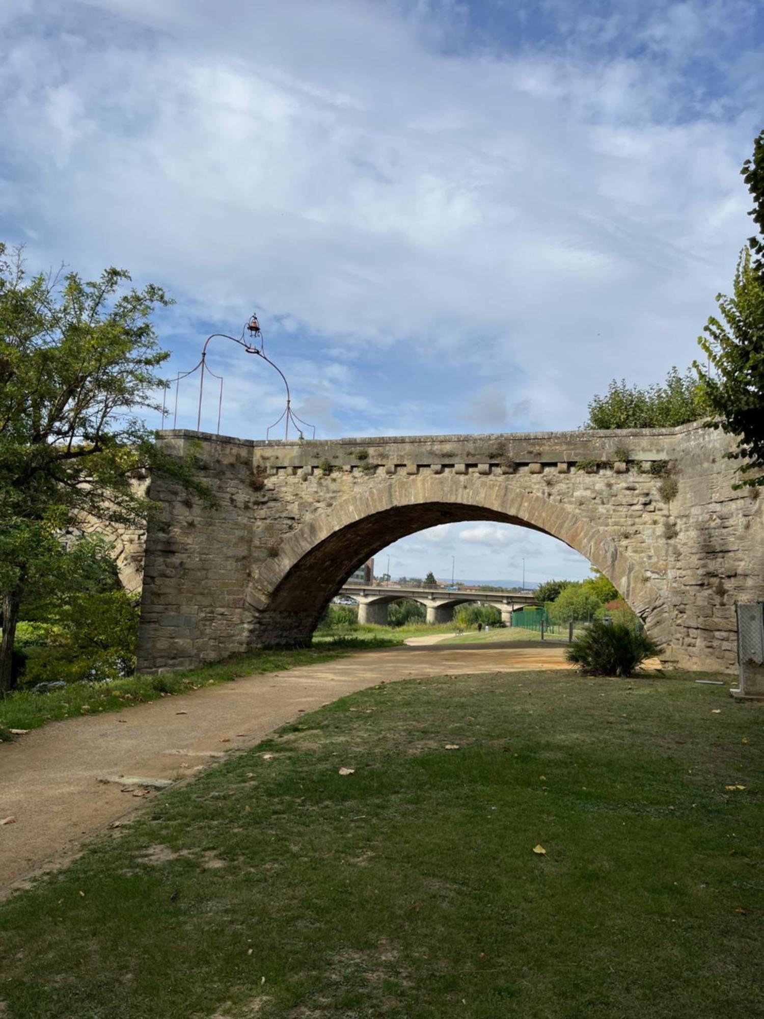 La Maison Du Pont Vieux การ์กาซอน ภายนอก รูปภาพ
